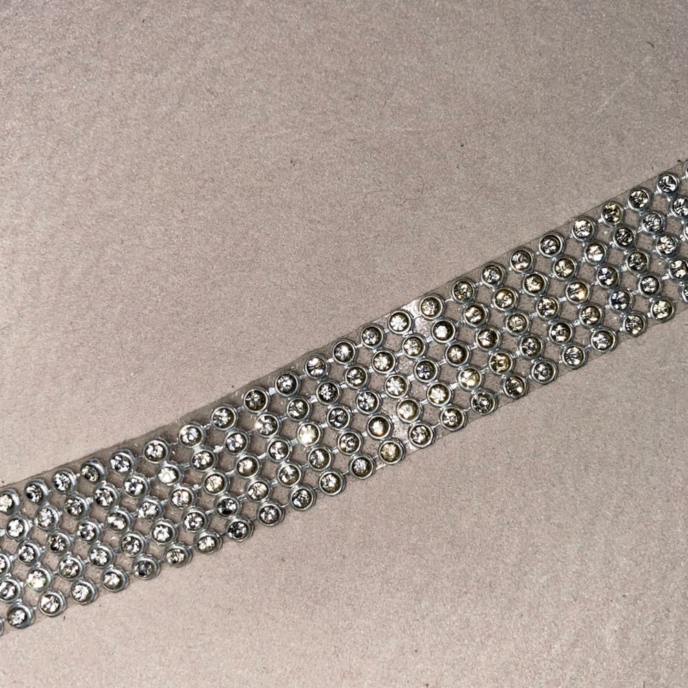 silver chocker - Picture 2 of 4